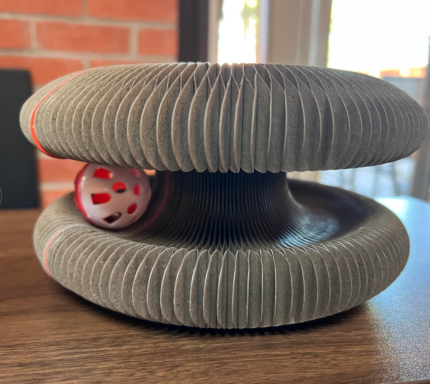 Review by Yasmin Ali - Dundee